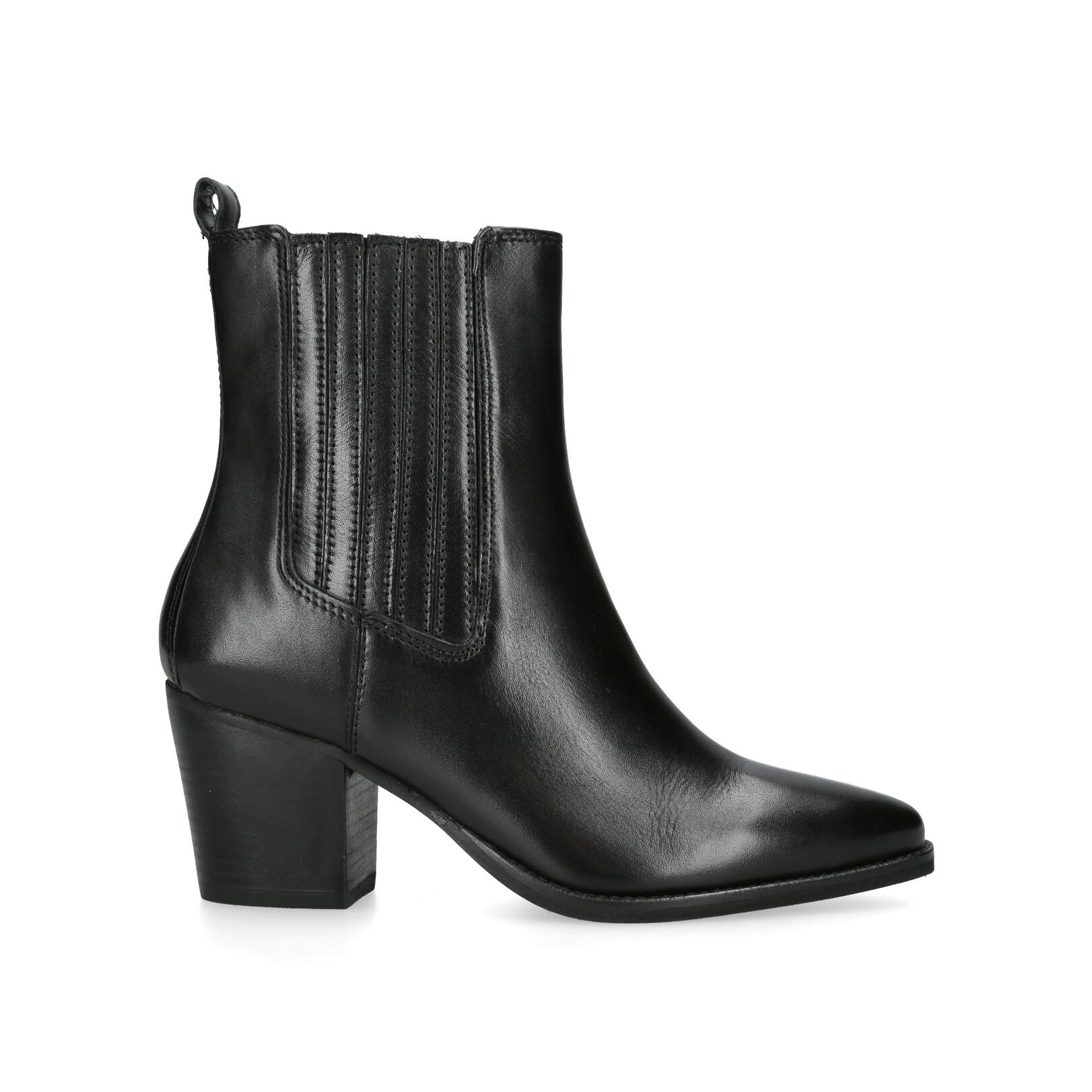 Carvela store sheriff boots