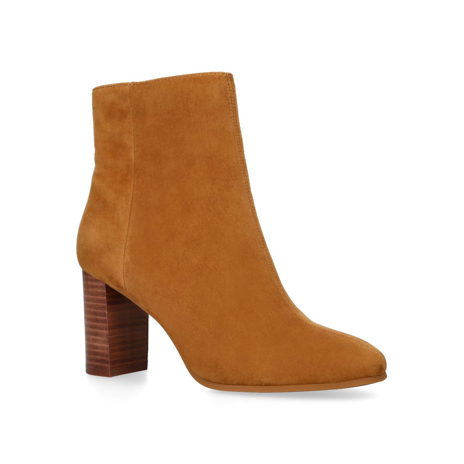 POSE ANKLE CARVELA Ankle Boots