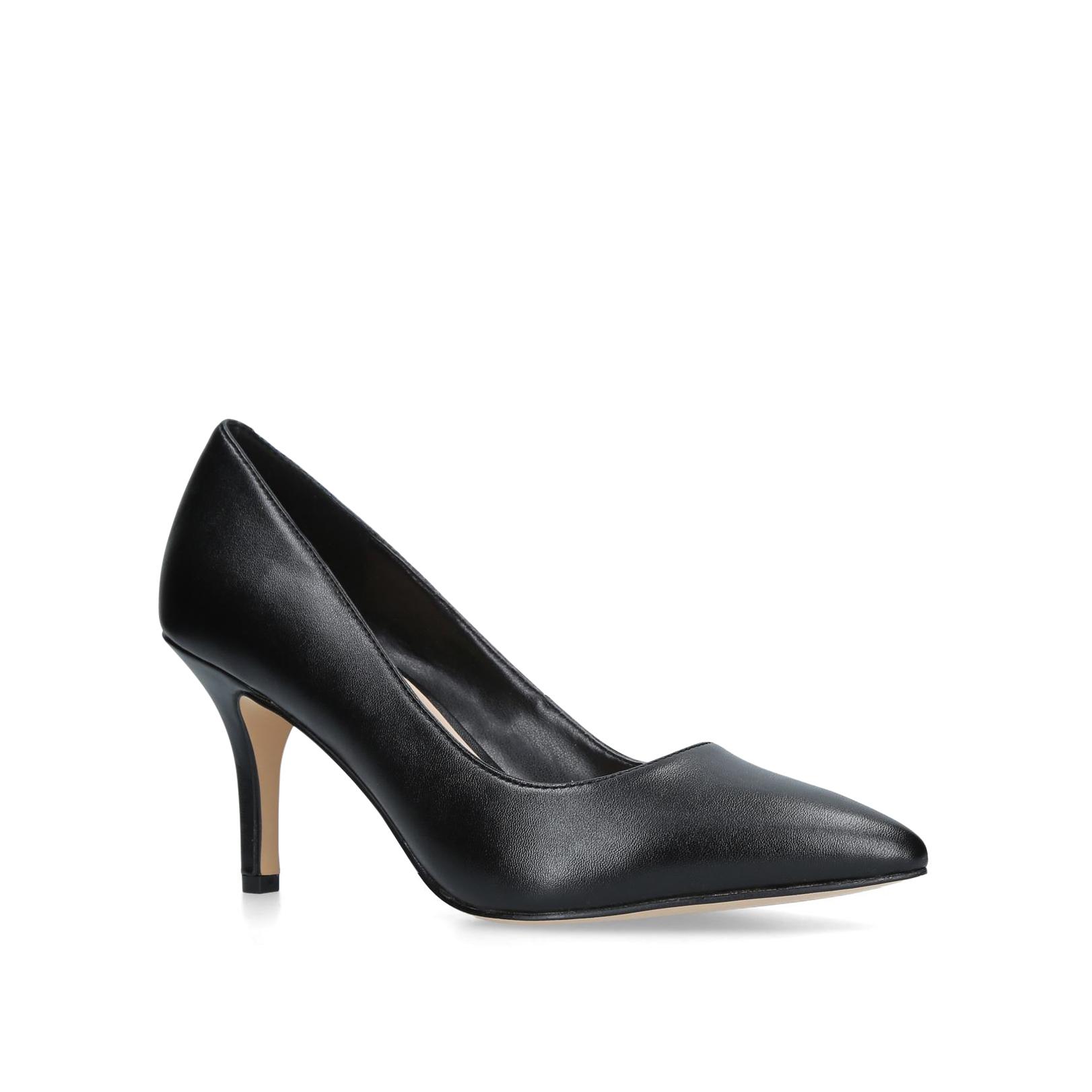 FLAGSHIP 75 NINE WEST Courts