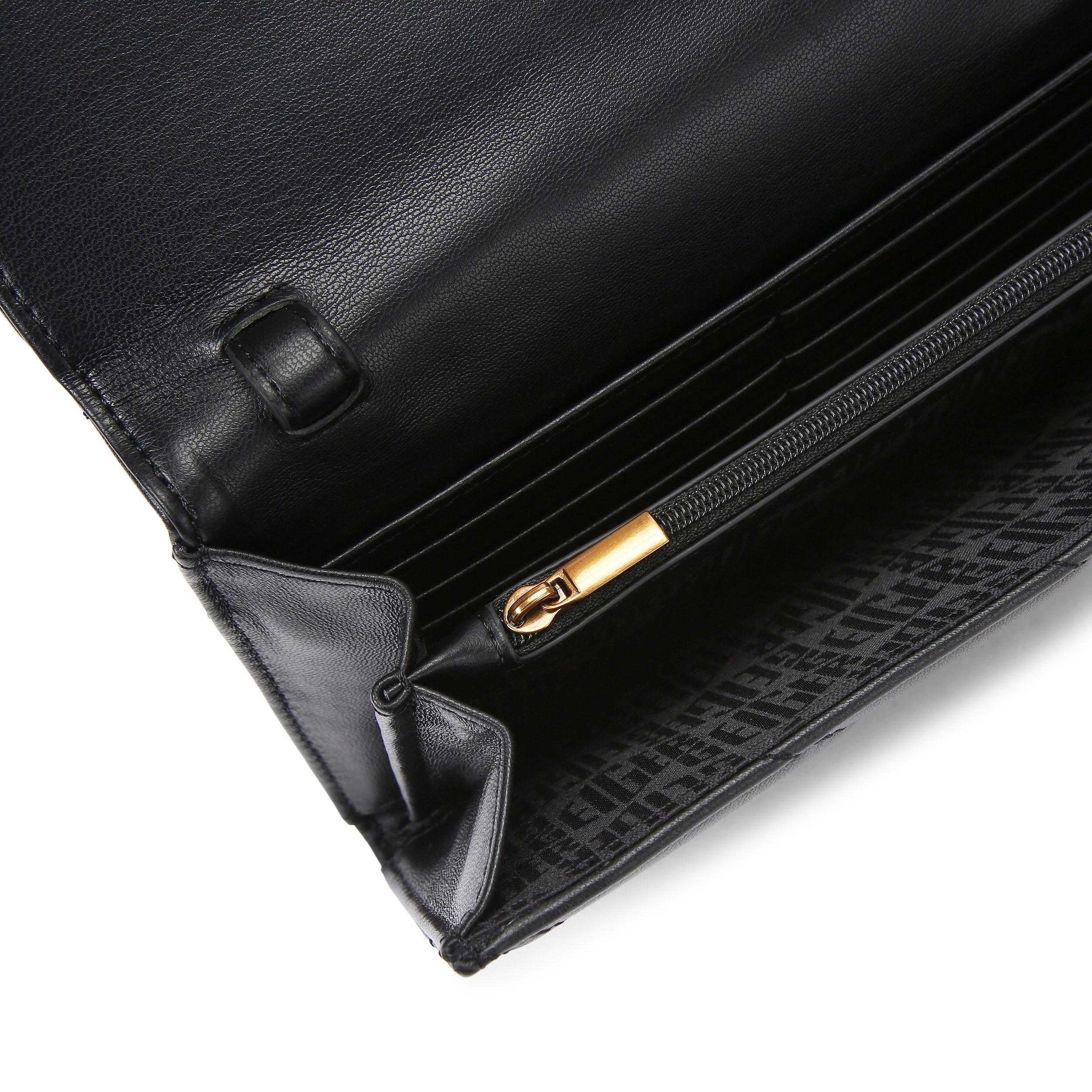 Black leather wallet with chain hotsell