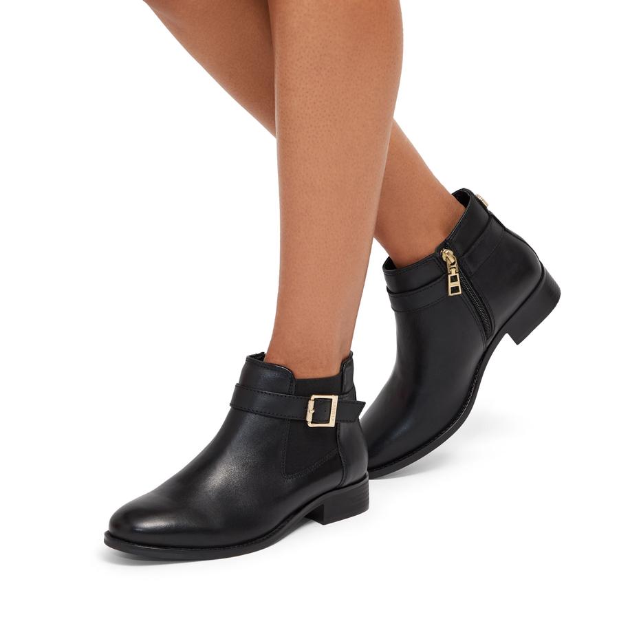 SILVER LOW ANKLE CARVELA Ankle Boots