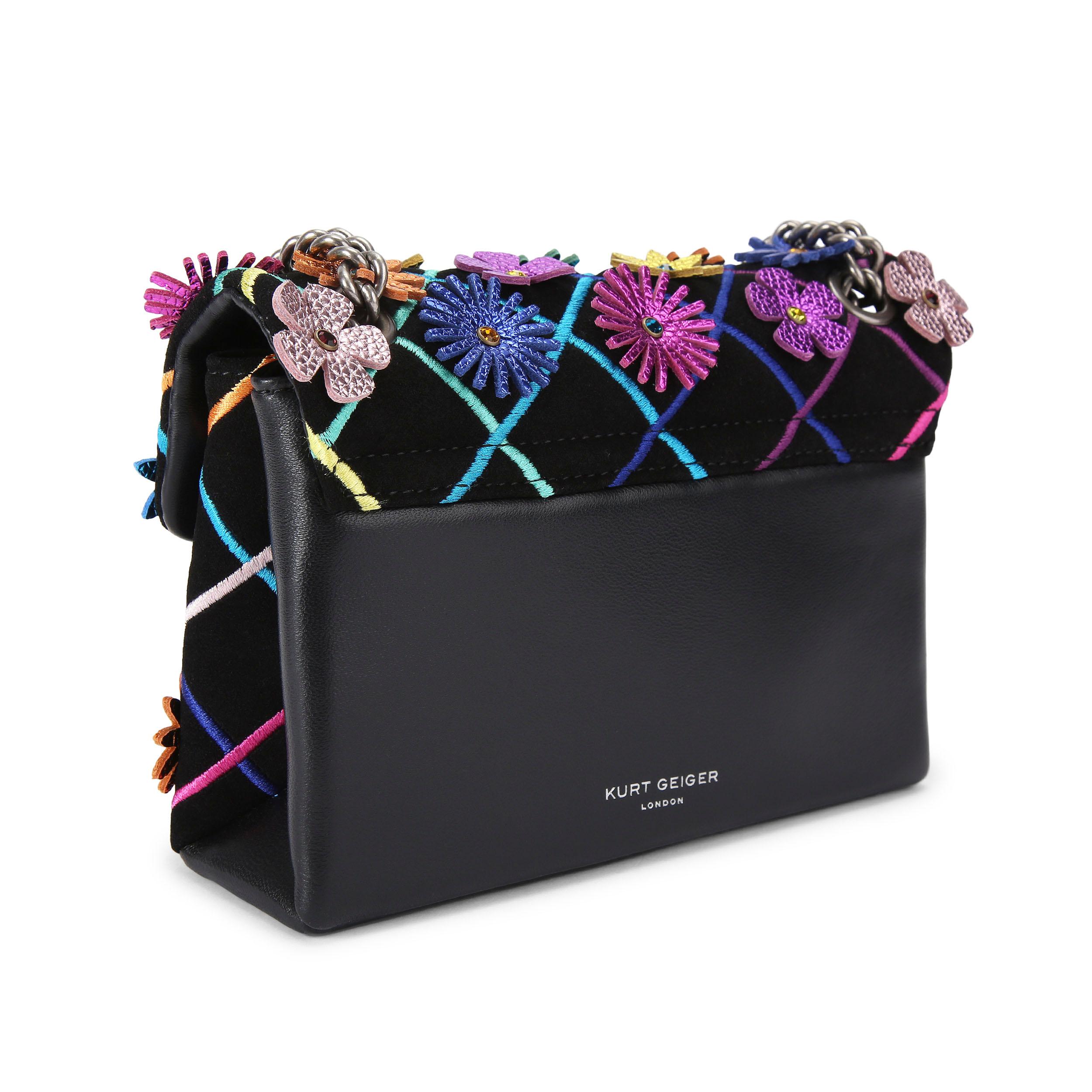 mini-kensington-flowers-black-