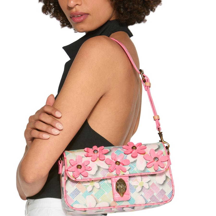 C*e様 【早い者勝ち！】志尊淳さん着用GUCCI ビングフラワーネックレス CAMDEN FLAP SH FLOWER - KURT GEIGER LONDON DAY BAGS