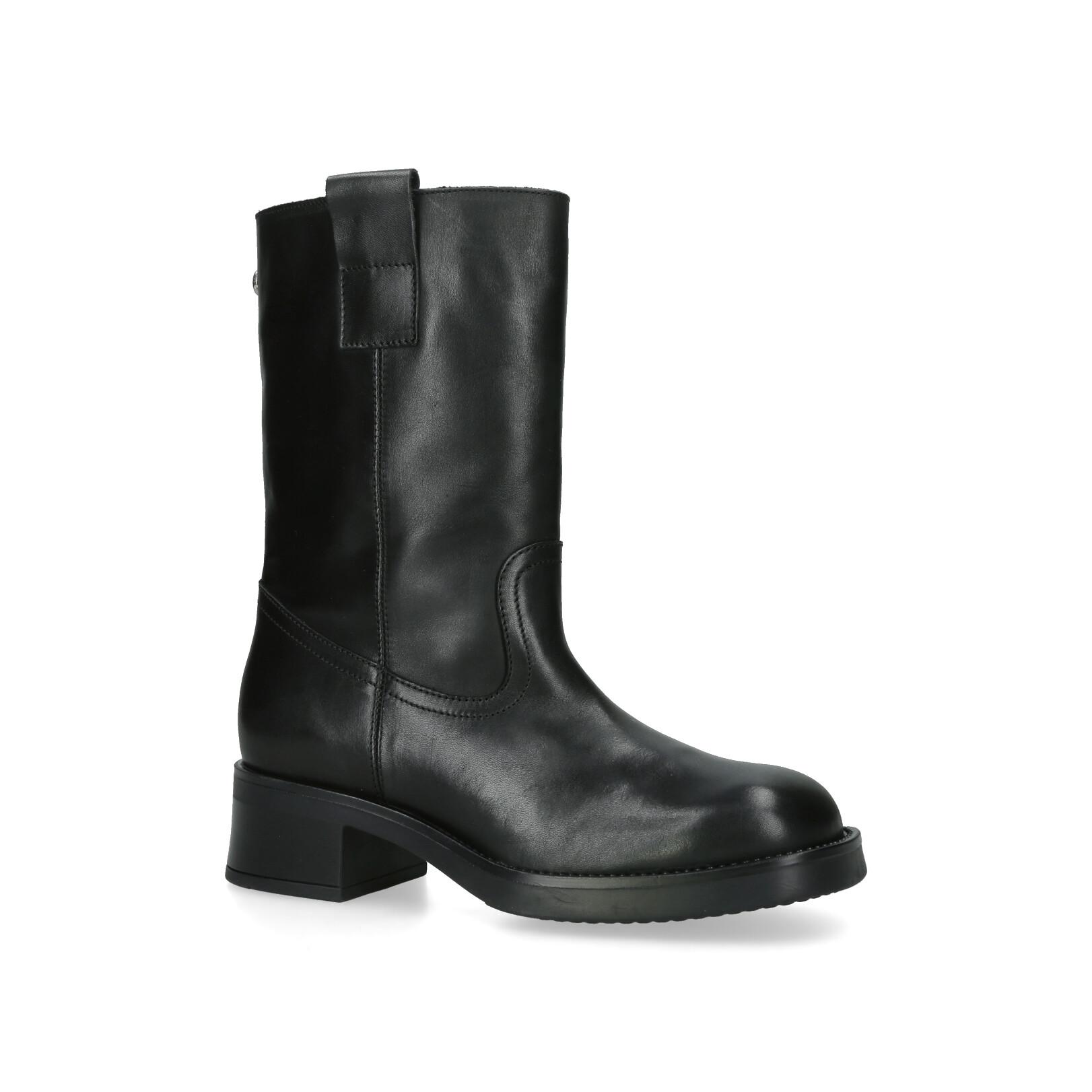 Shoeaholics | Shop Over 100 Great Footwear & Accessory Brands