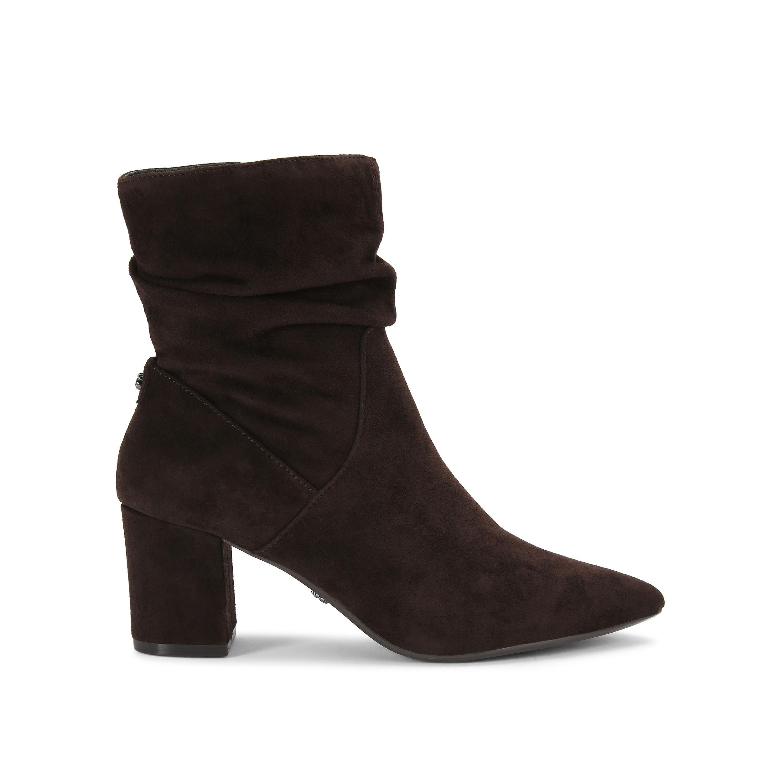 ADMIRE LOW SLOUCH CARVELA Boots